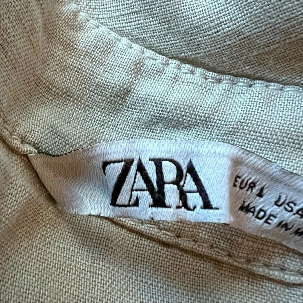 NWT Zara light olive linen blend romper size small * with flaw